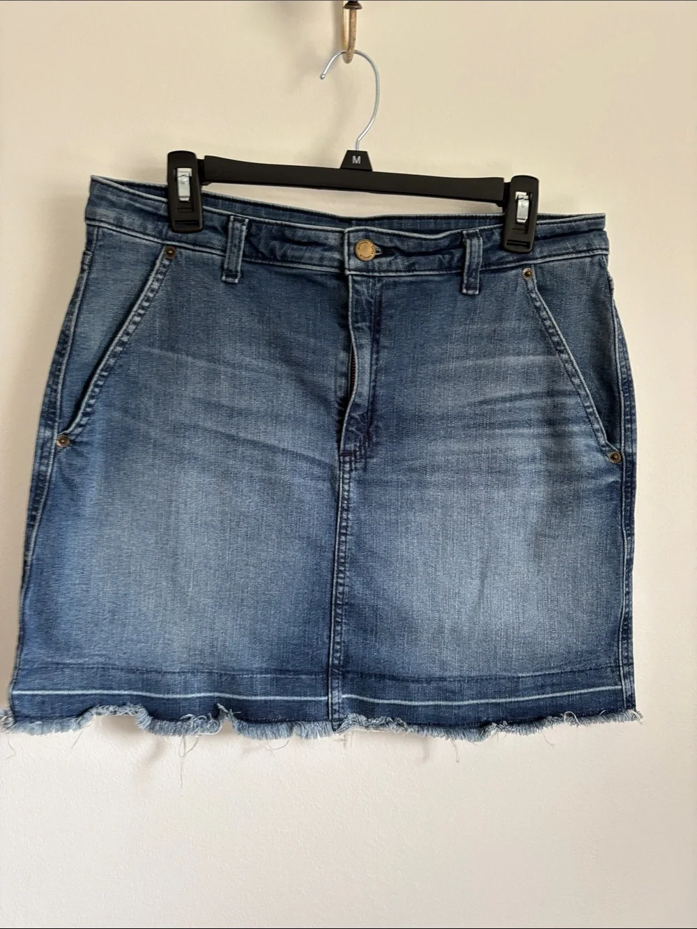 Michael Kors Blue Denim Mini Skirt with Subtle Fray 16 inch waist